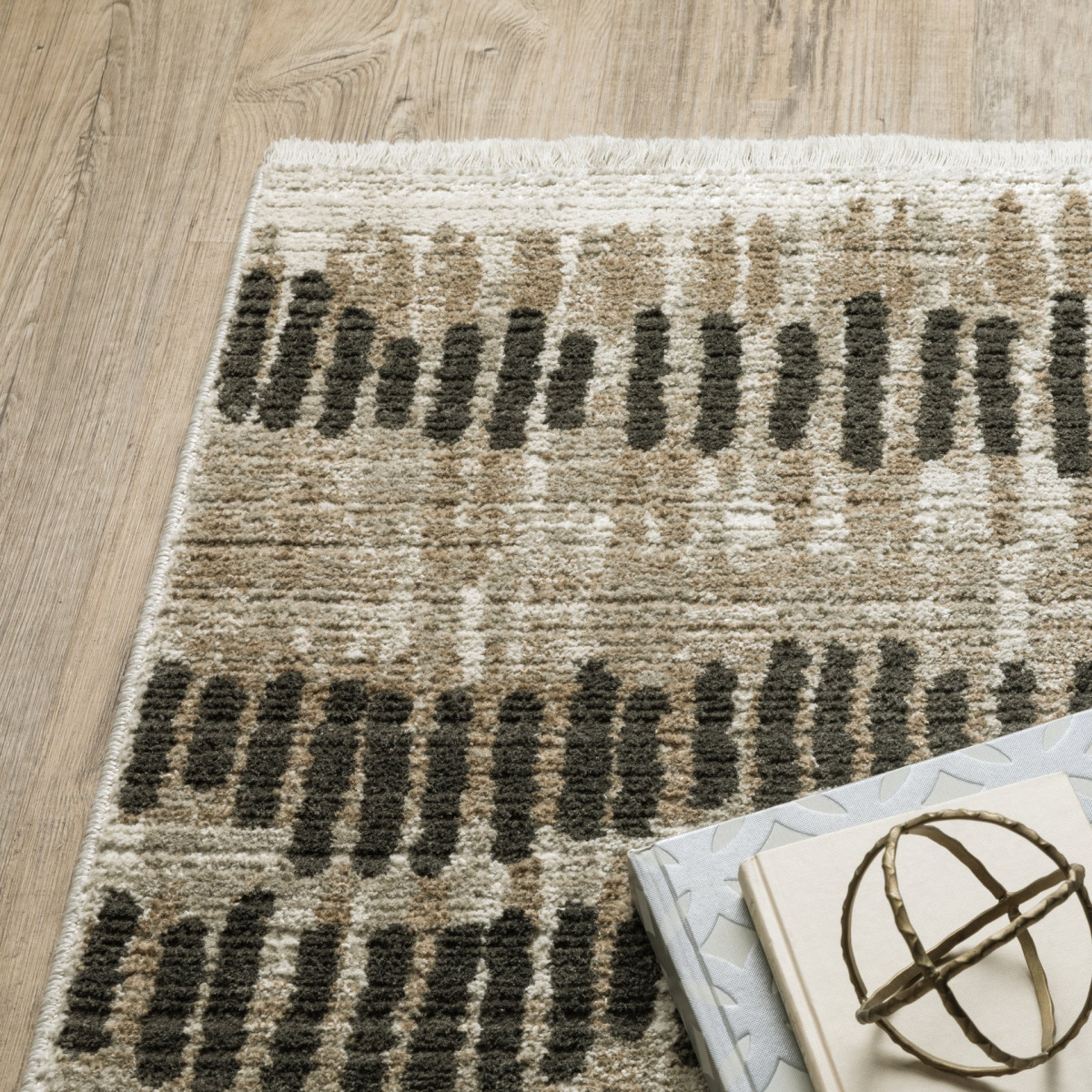 Bauer 48120d Rug | Living Room