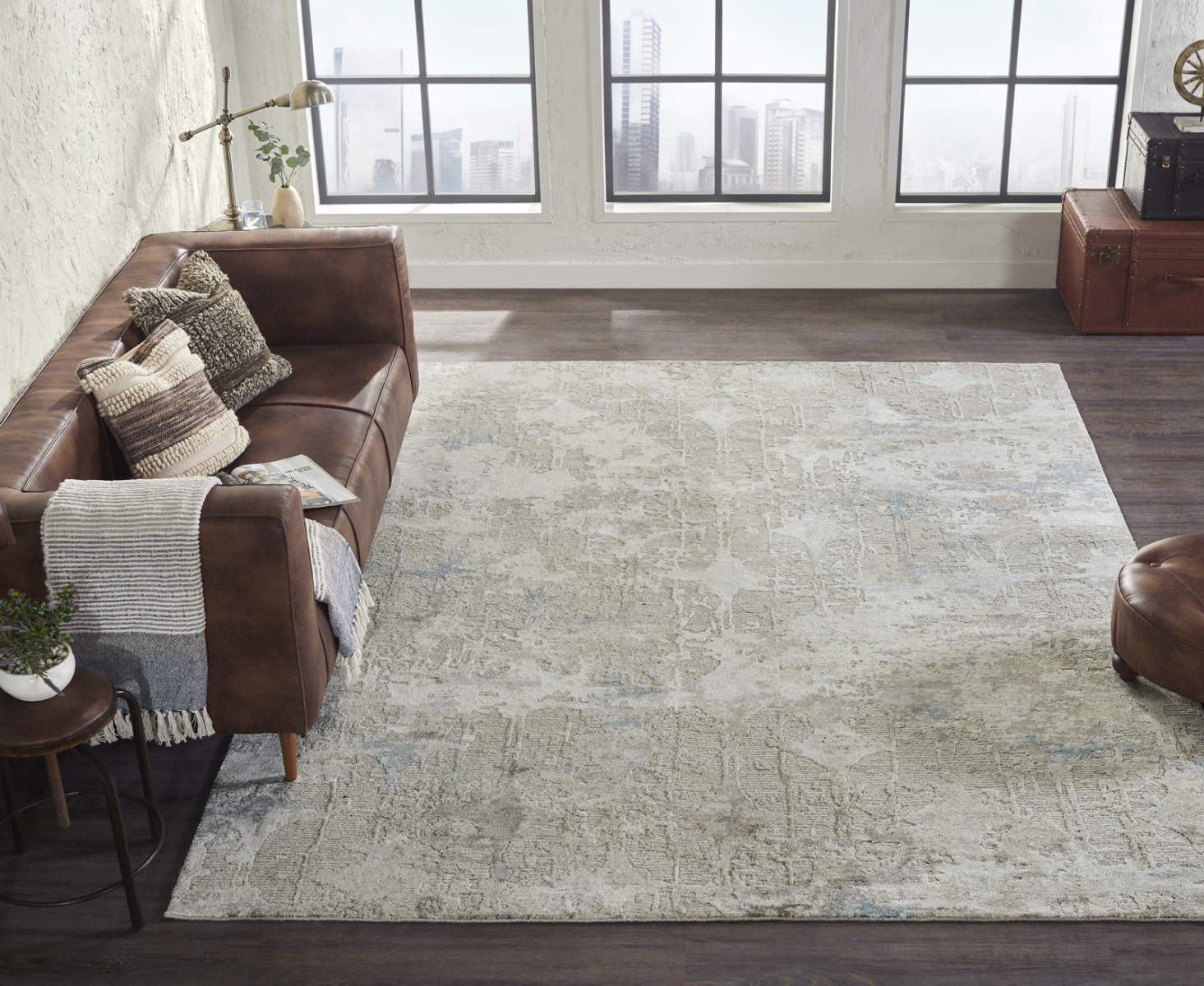 376 ER Area Rug Room Setting | Living Room