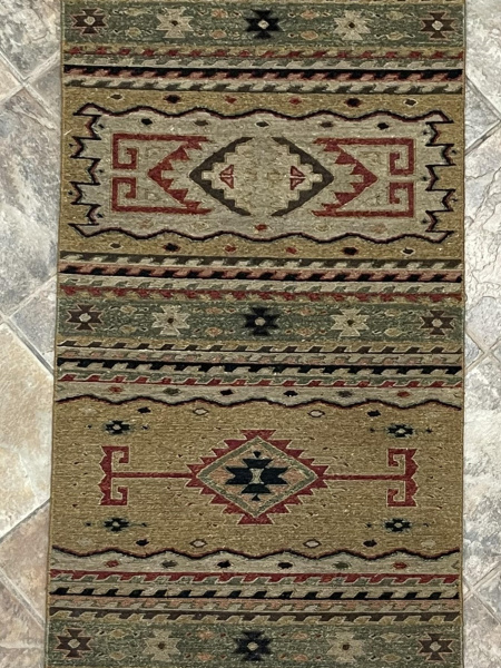 221 SU Runner Rug