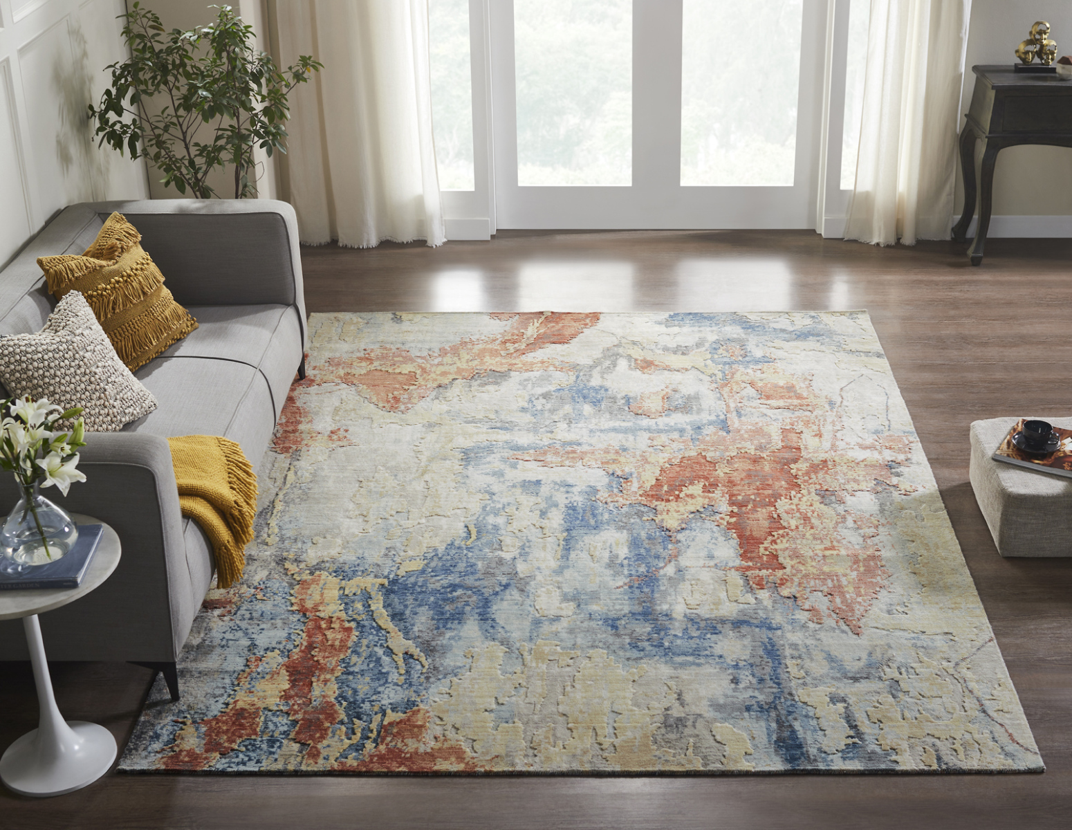 1390 VN Area Rug